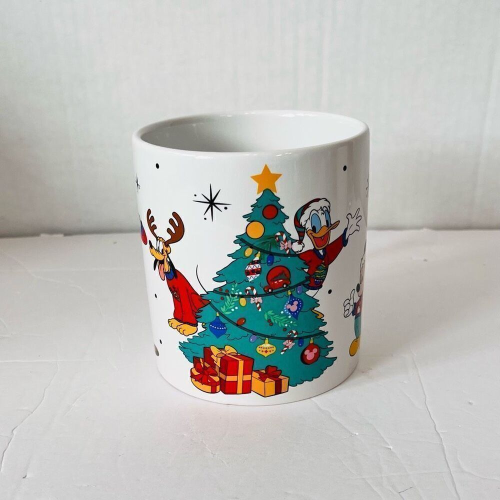 Disney Mickey And Friends Winter Scene Mug   16 Oz